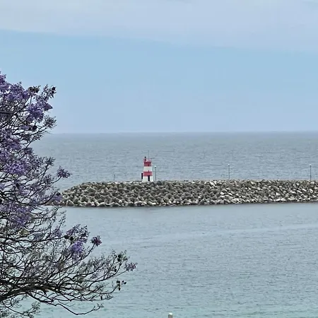 Lägenhet Lovely 2 Bedroom With A Pool In Front Of The *